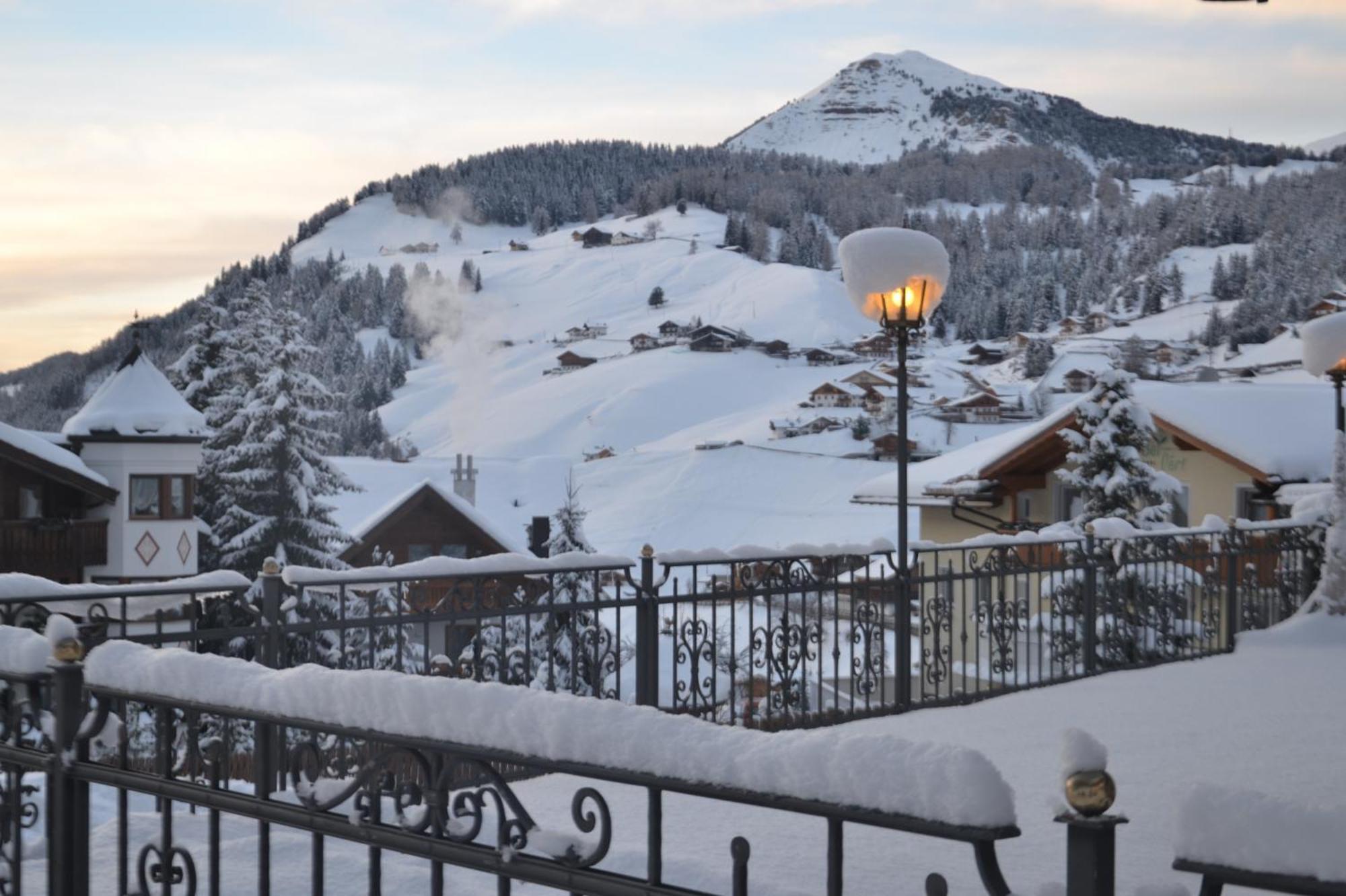 Hotel Scoiattolo Selva di Val Gardena Esterno foto
