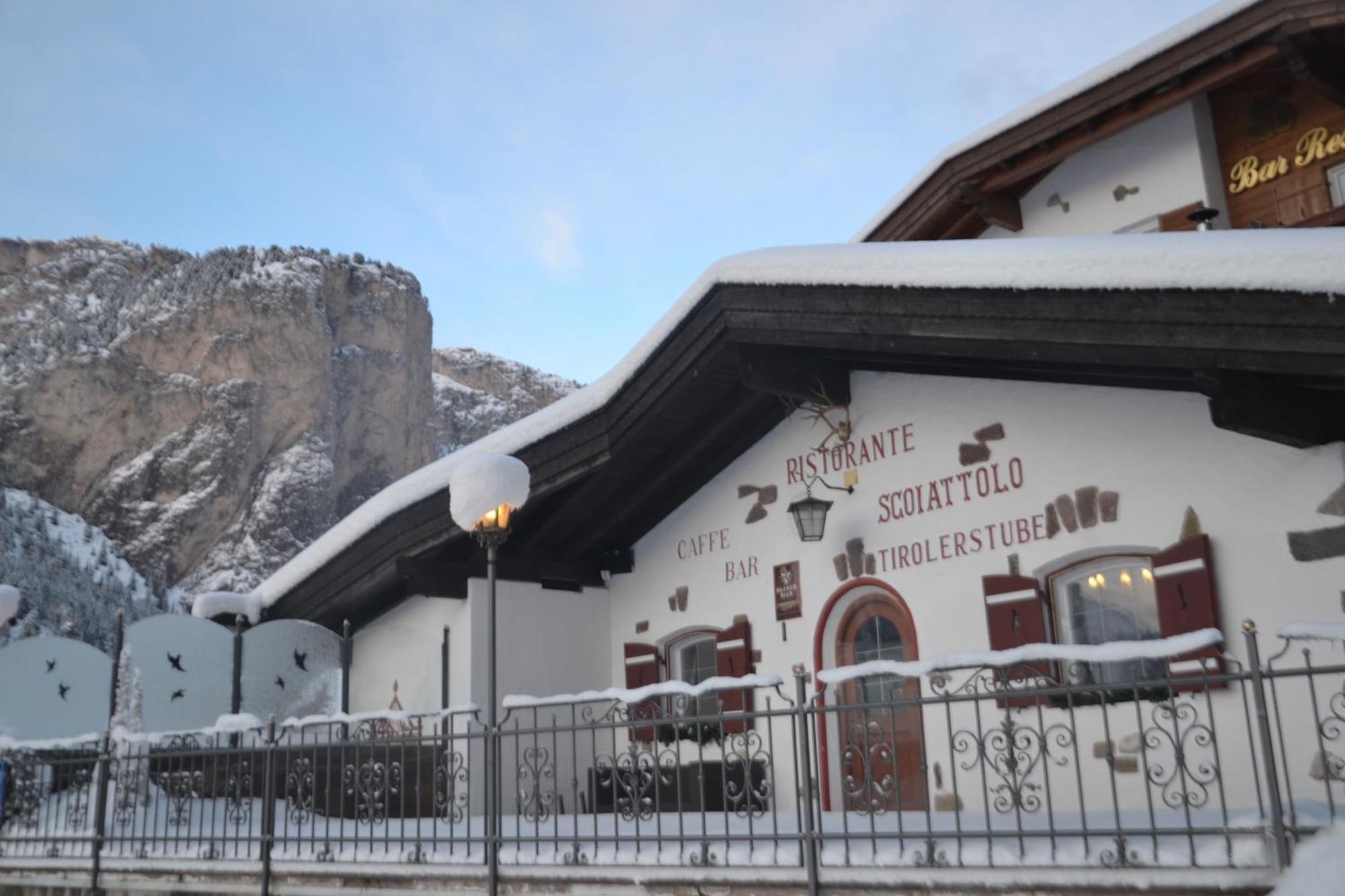 Hotel Scoiattolo Selva di Val Gardena Esterno foto
