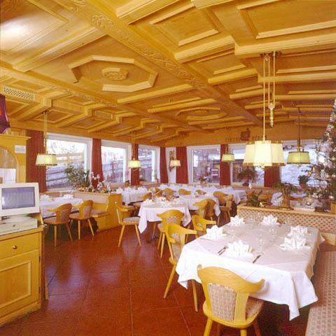 Hotel Scoiattolo Selva di Val Gardena Esterno foto
