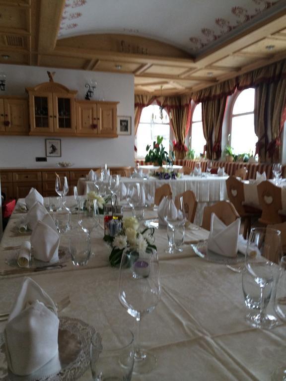 Hotel Scoiattolo Selva di Val Gardena Esterno foto